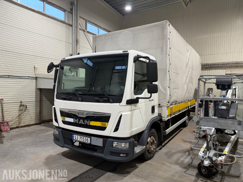 2015 MAN TGL 8.180 - Hengerfeste - Aircondition - 87.946 km - Bakløft - Box truck: picture 1 2015 MAN TGL 8.180 - Hengerfeste - Aircondition - 87.946 km - Bakløft - Box truck: picture 1