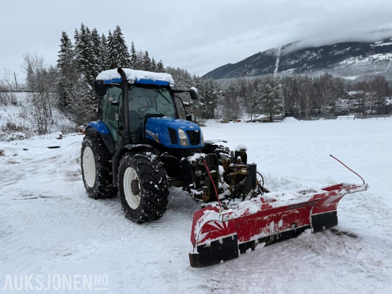 2015 New Holland T6.140 m/fronthydraulikk og m/kun 1836 timer - Farm tractor: picture 4 2015 New Holland T6.140 m/fronthydraulikk og m/kun 1836 timer - Farm tractor: picture 4