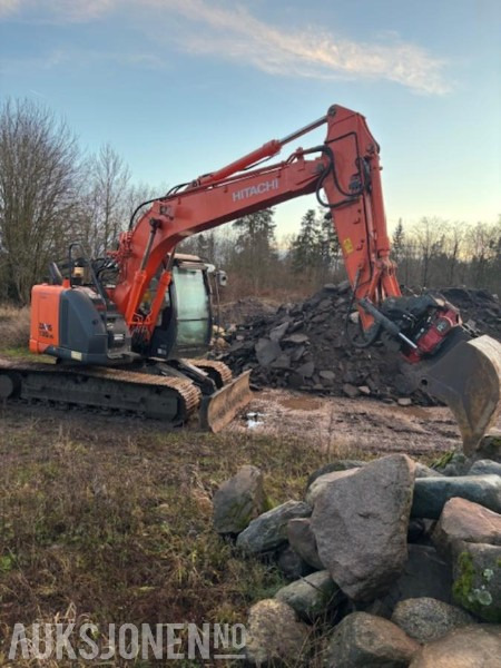 2016 Hitachi ZX135US-58 Beltegraver - Rotortilt - 3 skuffer - Excavator: picture 1 2016 Hitachi ZX135US-58 Beltegraver - Rotortilt - 3 skuffer - Excavator: picture 1
