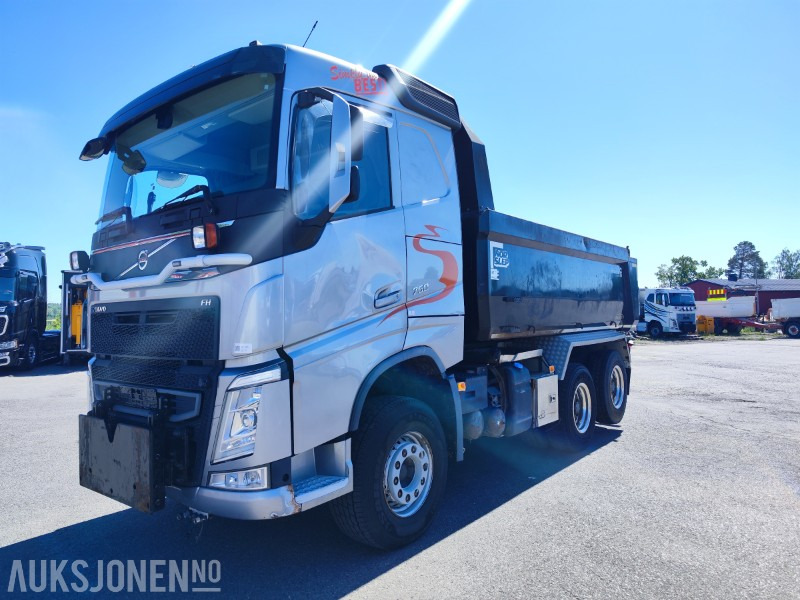 2017 Volvo FH540 6x4 med Norslep dumperkasse – Tandemløft, brøyteopplegg og komplett tilhengeropplegg - Tipper: picture 1 2017 Volvo FH540 6x4 med Norslep dumperkasse – Tandemløft, brøyteopplegg og komplett tilhengeropplegg - Tipper: picture 1