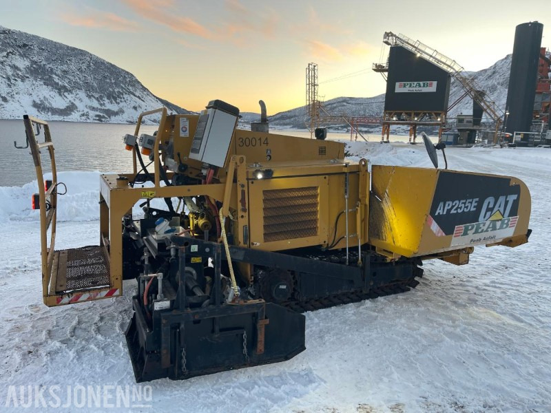 Construction equipment 2019 Cat AP255E Beltegående asfaltutlegger, kun 1655 timer !: picture 7