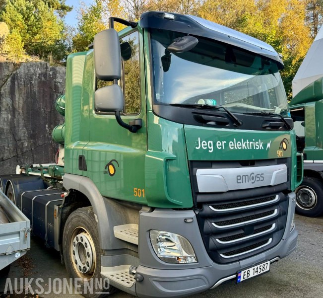 2019 Emoss 2828 - Krokbil - Km: 60531 - Hook lift truck: picture 2 2019 Emoss 2828 - Krokbil - Km: 60531 - Hook lift truck: picture 2