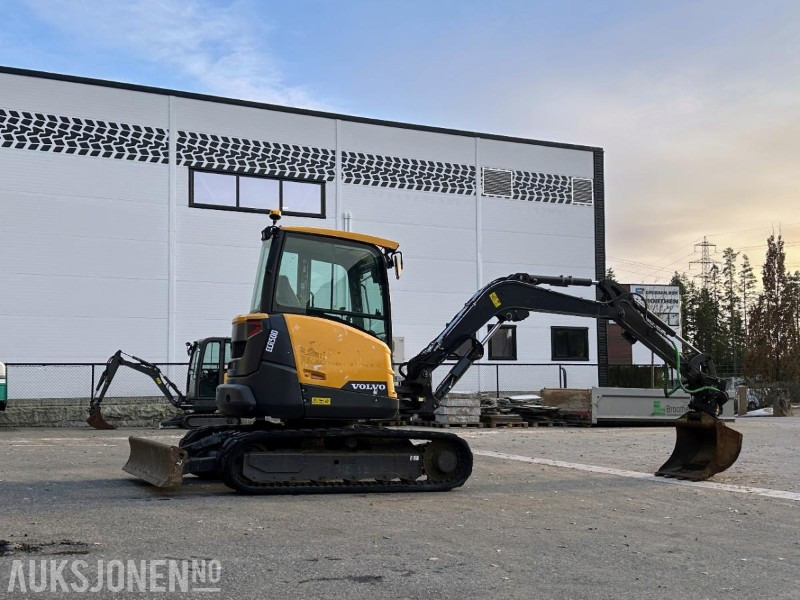 2019 VOLVO ECR50D MINIGRAVER 5 TONN STEELWRIST TILTROTATOR S40 1945 TIMER - Mini excavator: picture 4 2019 VOLVO ECR50D MINIGRAVER 5 TONN STEELWRIST TILTROTATOR S40 1945 TIMER - Mini excavator: picture 4