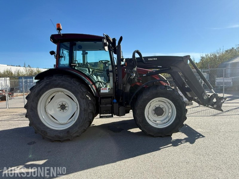 2020 Valtra A134 Traktor m/frontlaster- 917 timer. - Farm tractor: picture 2 2020 Valtra A134 Traktor m/frontlaster- 917 timer. - Farm tractor: picture 2