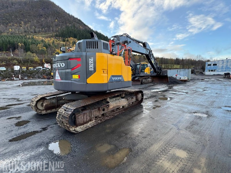 2020 Volvo ECR 235EL Gravemaskin - S70 feste - Pusskuffe - Sentralsmøring - bunkringspumpe - Tiltrotator - Pusskuffe - Sertifisert - Excavator: picture 3 2020 Volvo ECR 235EL Gravemaskin - S70 feste - Pusskuffe - Sentralsmøring - bunkringspumpe - Tiltrotator - Pusskuffe - Sertifisert - Excavator: picture 3