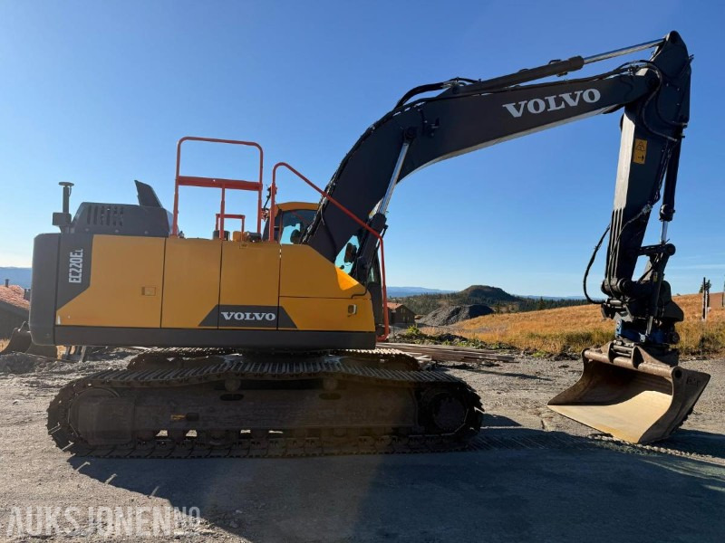 2022 Volvo EC220ELL - SMP TILTROTATOR-GPS-SERVICEHISTORIKK - 3013T - Excavator: picture 3 2022 Volvo EC220ELL - SMP TILTROTATOR-GPS-SERVICEHISTORIKK - 3013T - Excavator: picture 3