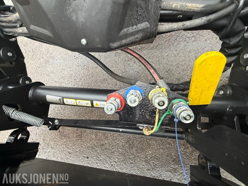 Farm tractor 2024 Valtra F75 traktor - 219 arbeidstimer - Lilleseth 200 cm universalskuff SMS: picture 17 Farm tractor 2024 Valtra F75 traktor - 219 arbeidstimer - Lilleseth 200 cm universalskuff SMS: picture 17