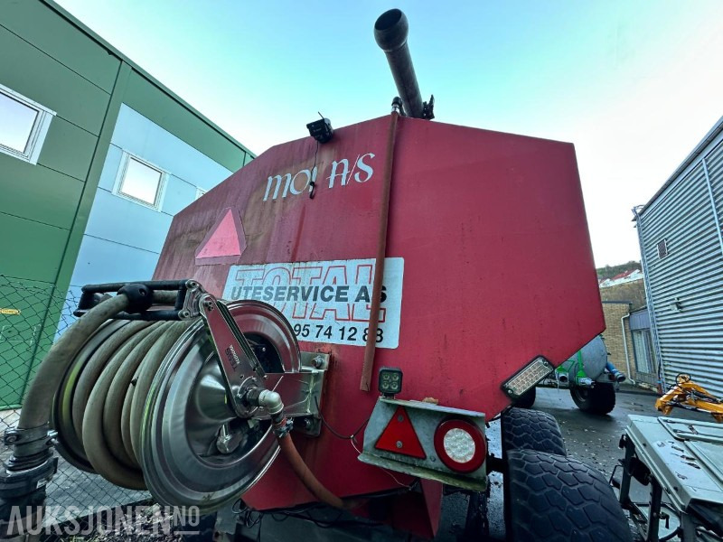 2009 MOI GB15 Gjødselvogn - 15000 liter - Agricultural machinery: picture 4 2009 MOI GB15 Gjødselvogn - 15000 liter - Agricultural machinery: picture 4