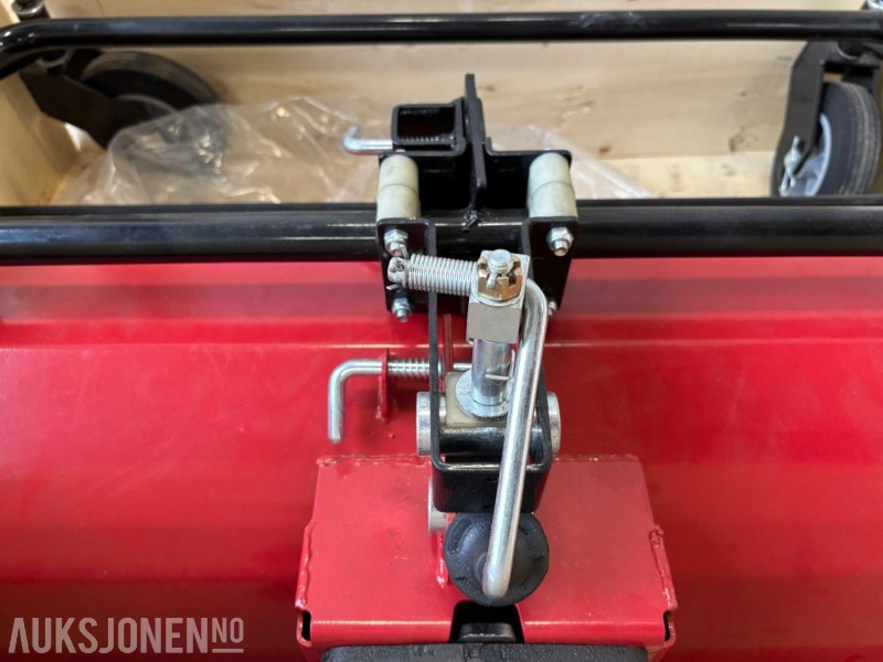 Beitepusser/Krattknuser til tohjulstraktor - Agricultural machinery: picture 5 Beitepusser/Krattknuser til tohjulstraktor - Agricultural machinery: picture 5