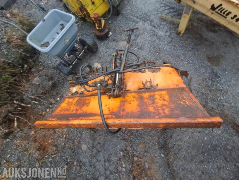 Hydromann 300-SL hydraulisk strøkasse / sand- og saltspreder - Agricultural machinery: picture 4 Hydromann 300-SL hydraulisk strøkasse / sand- og saltspreder - Agricultural machinery: picture 4