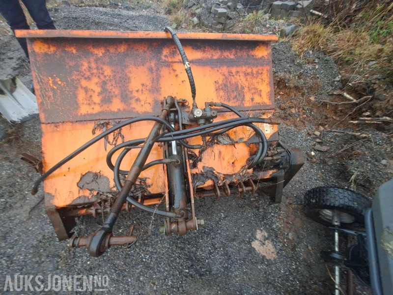 Hydromann 300-SL hydraulisk strøkasse / sand- og saltspreder - Agricultural machinery: picture 1 Hydromann 300-SL hydraulisk strøkasse / sand- og saltspreder - Agricultural machinery: picture 1