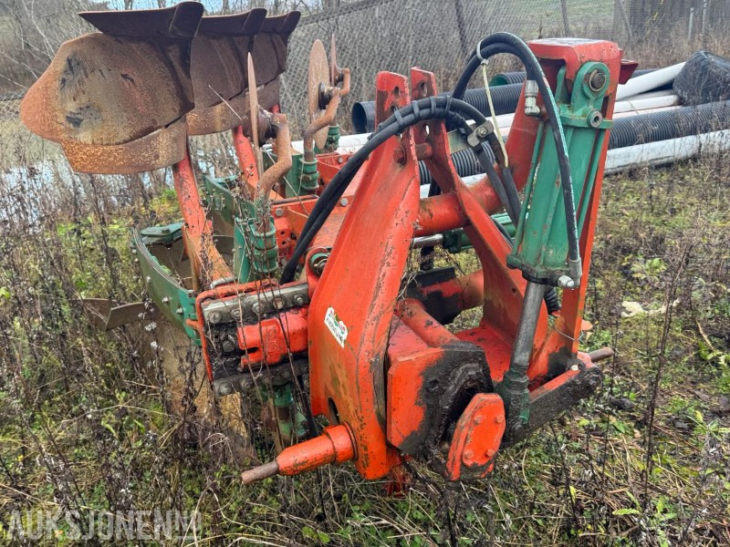 Kverneland vendeplog / 3-skjærs - Agricultural machinery: picture 3 Kverneland vendeplog / 3-skjærs - Agricultural machinery: picture 3
