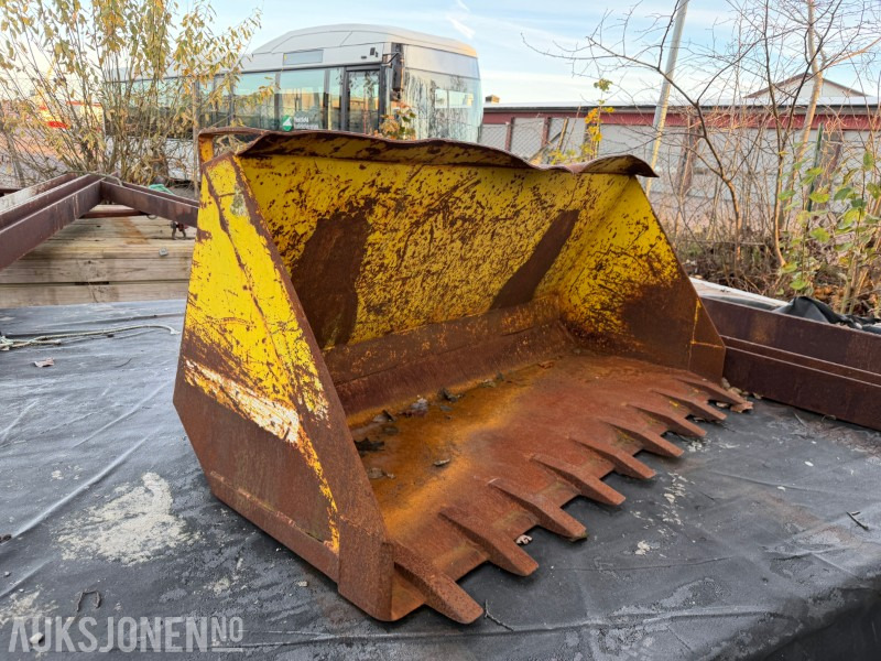 Traktorskuff 162 cm - Agricultural machinery: picture 1 Traktorskuff 162 cm - Agricultural machinery: picture 1