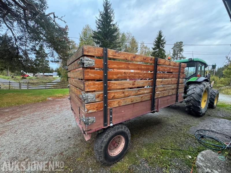 Uregistrert Moelven tilhenger til traktor med høye karmer - Agricultural machinery: picture 2 Uregistrert Moelven tilhenger til traktor med høye karmer - Agricultural machinery: picture 2