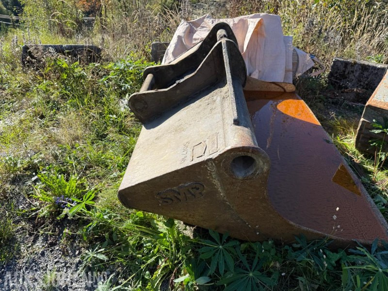 1900 Pusseskuffe m/S70 feste - Attachment for Construction machinery: picture 4 1900 Pusseskuffe m/S70 feste - Attachment for Construction machinery: picture 4