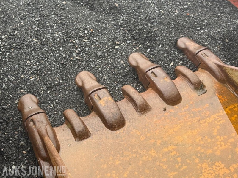 2008 Gjerstad Graveskuffe med utskiftbare tenner - Attachment for Construction machinery: picture 5 2008 Gjerstad Graveskuffe med utskiftbare tenner - Attachment for Construction machinery: picture 5