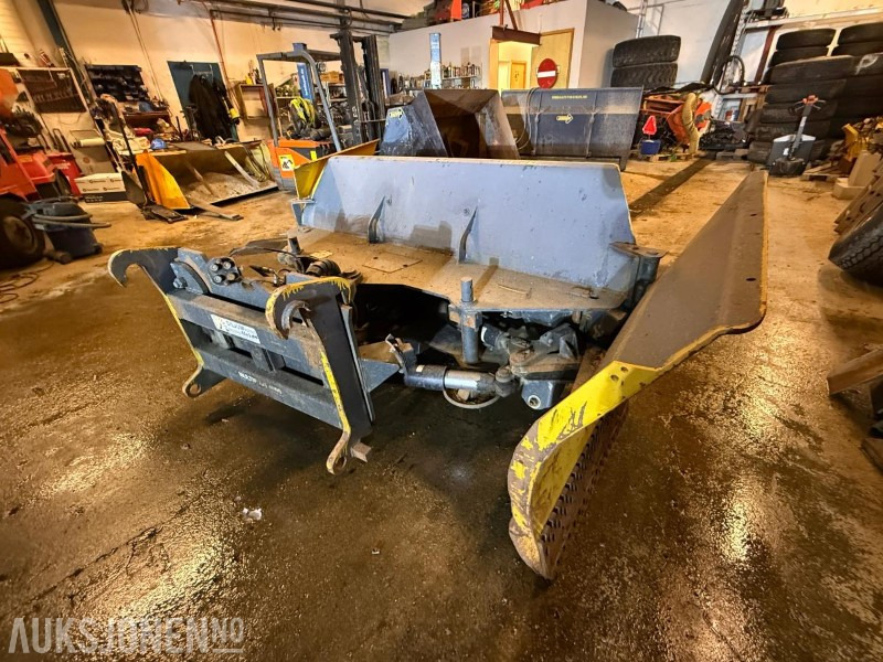 2013 Siljum multiplog 4000 - Klappvinge 4.6M - Attachment for Construction machinery: picture 2 2013 Siljum multiplog 4000 - Klappvinge 4.6M - Attachment for Construction machinery: picture 2