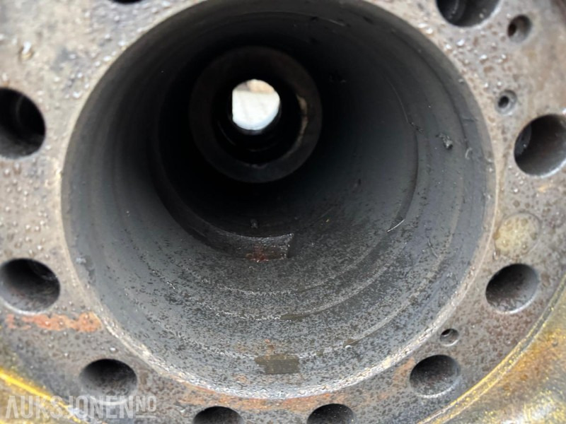 Epiroc SB pigghammer / 2 stk / rep objekt - Attachment for Construction machinery: picture 5 Epiroc SB pigghammer / 2 stk / rep objekt - Attachment for Construction machinery: picture 5