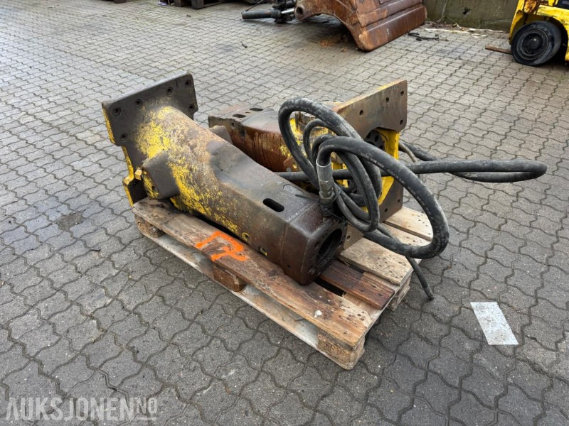 Epiroc SB pigghammer / 2 stk / rep objekt - Attachment for Construction machinery: picture 1 Epiroc SB pigghammer / 2 stk / rep objekt - Attachment for Construction machinery: picture 1