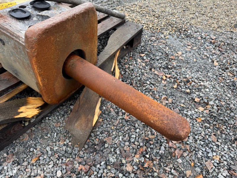 Giant ST GT60 pigghammer med S60 feste. - Attachment for Construction machinery: picture 4 Giant ST GT60 pigghammer med S60 feste. - Attachment for Construction machinery: picture 4