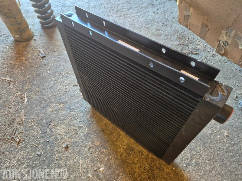 Oiltech oljekjøler - Attachment for Construction machinery: picture 1 Oiltech oljekjøler - Attachment for Construction machinery: picture 1