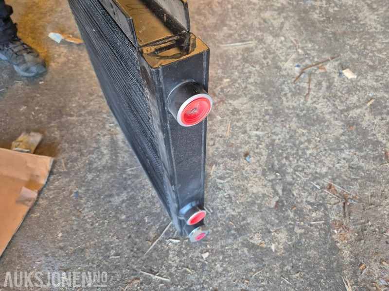 Oiltech oljekjøler - Attachment for Construction machinery: picture 4 Oiltech oljekjøler - Attachment for Construction machinery: picture 4