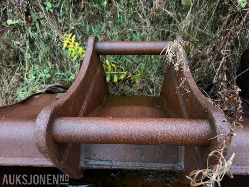 Renskeskuffe med S60 feste - Attachment for Construction machinery: picture 2 Renskeskuffe med S60 feste - Attachment for Construction machinery: picture 2