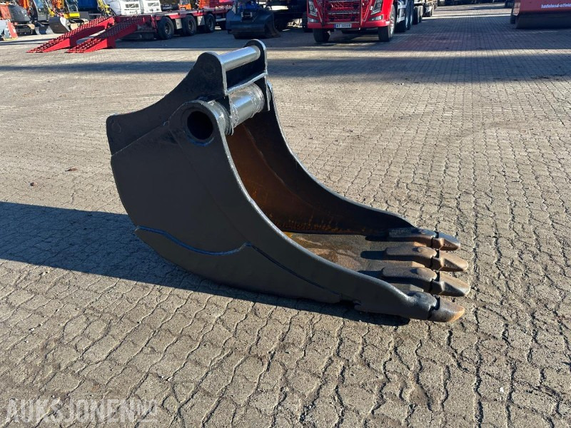 S-70 Smalskuffe med tenner - Attachment for Construction machinery: picture 1 S-70 Smalskuffe med tenner - Attachment for Construction machinery: picture 1