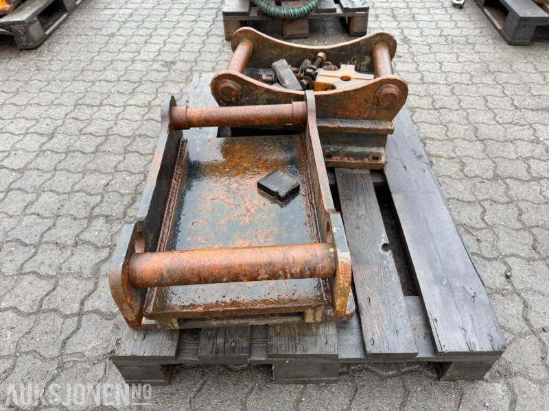 S50 feste og S60 feste selges samlet - Attachment for Construction machinery: picture 3 S50 feste og S60 feste selges samlet - Attachment for Construction machinery: picture 3