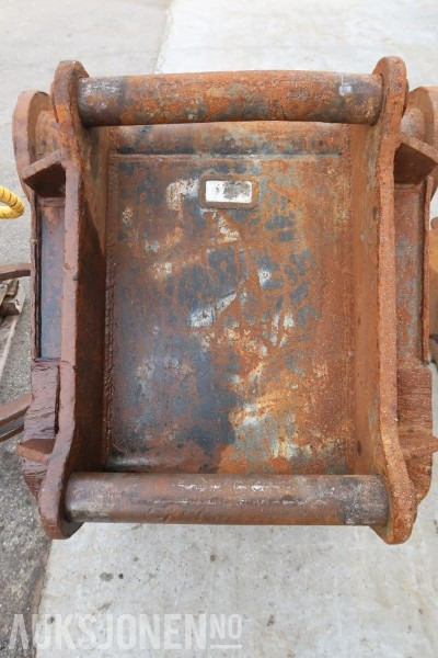SMP KB700F smalskuffe med S70 feste - Attachment for Construction machinery: picture 2 SMP KB700F smalskuffe med S70 feste - Attachment for Construction machinery: picture 2