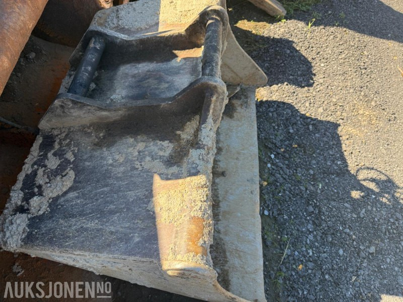 Skuffe m/S60 feste 145cm bredde - Attachment for Construction machinery: picture 4 Skuffe m/S60 feste 145cm bredde - Attachment for Construction machinery: picture 4