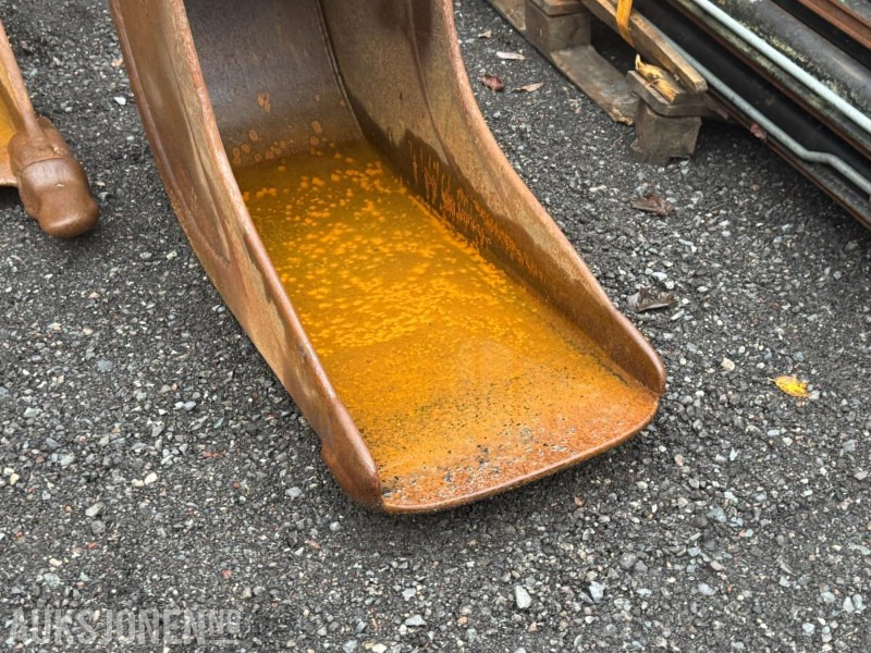 Smalskuffe med S60 feste - Attachment for Construction machinery: picture 3 Smalskuffe med S60 feste - Attachment for Construction machinery: picture 3