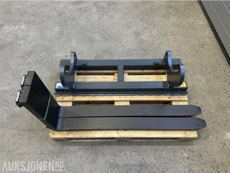 UBRUKT GA Pallegaffel 1200x1200, 2,5t, L30 feste - Attachment for Construction machinery: picture 4 UBRUKT GA Pallegaffel 1200x1200, 2,5t, L30 feste - Attachment for Construction machinery: picture 4