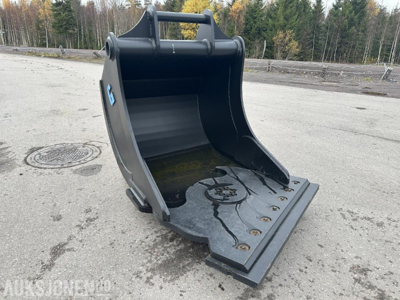 UBRUKT Götene Renskeskuff 1200L - S70 - Attachment for Construction machinery: picture 1 UBRUKT Götene Renskeskuff 1200L - S70 - Attachment for Construction machinery: picture 1