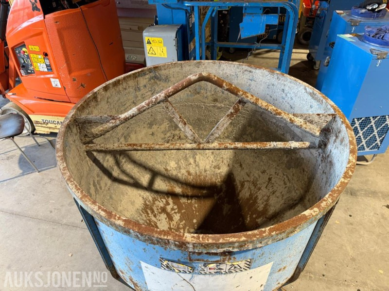 Betongtobb. - Construction equipment: picture 3 Betongtobb. - Construction equipment: picture 3