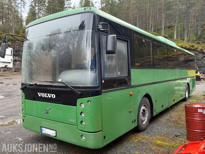 2006 Volvo B12B 4X2 - Campingbuss - Festivalbuss - Handicapheis - Solcelleanlegg - Bus: picture 1 2006 Volvo B12B 4X2 - Campingbuss - Festivalbuss - Handicapheis - Solcelleanlegg - Bus: picture 1
