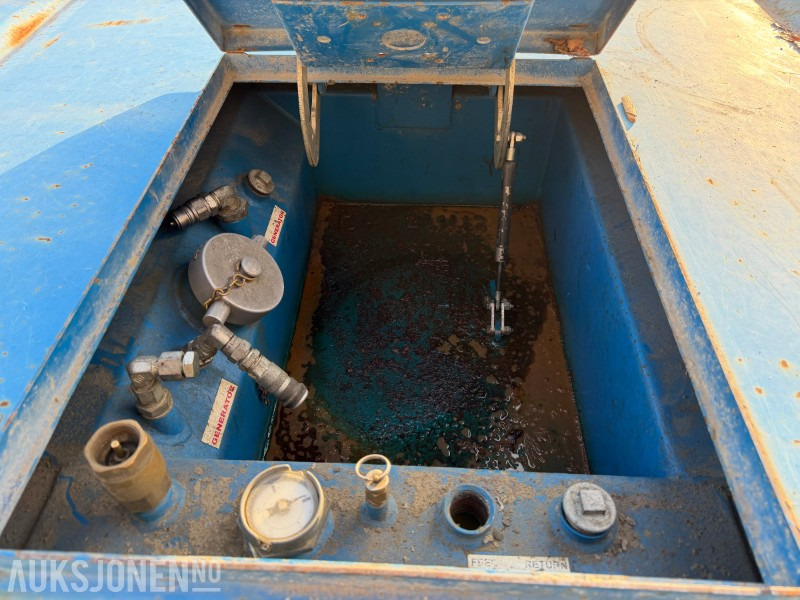 Construction equipment Fuel Proof dieseltank 3000L med lokk og tilkoblinger: picture 9 Construction equipment Fuel Proof dieseltank 3000L med lokk og tilkoblinger: picture 9