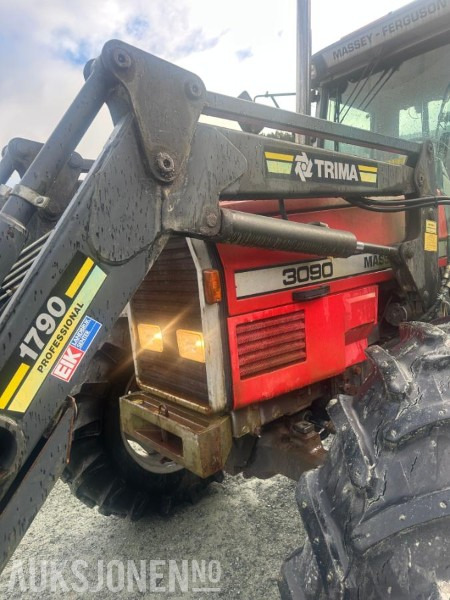 MASSEY FERGUSON 3090 MED FRONTLASTER / PALLEGAFFLER - Farm tractor: picture 2 MASSEY FERGUSON 3090 MED FRONTLASTER / PALLEGAFFLER - Farm tractor: picture 2