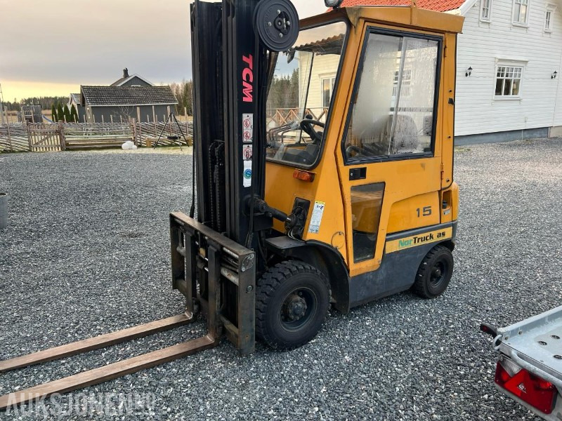 Truck - TCM FHD15Z8T (2002), IKKE MVA - Material handling equipment: picture 2 Truck - TCM FHD15Z8T (2002), IKKE MVA - Material handling equipment: picture 2