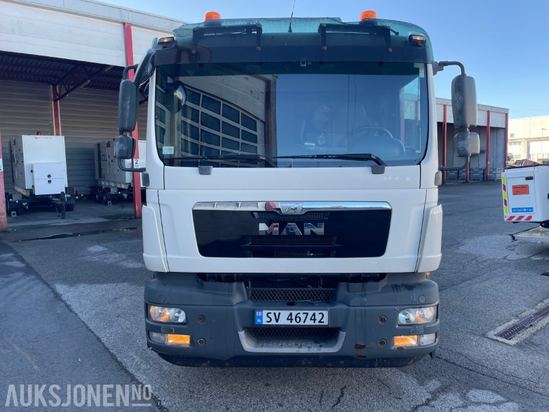 2013 MAN TGM 15.290 E- verkspåbygg med bakmontert kran og vinsj EU godkjent til 28.02.2026 110.980km - Municipal/ Special vehicle: picture 2 2013 MAN TGM 15.290 E- verkspåbygg med bakmontert kran og vinsj EU godkjent til 28.02.2026 110.980km - Municipal/ Special vehicle: picture 2