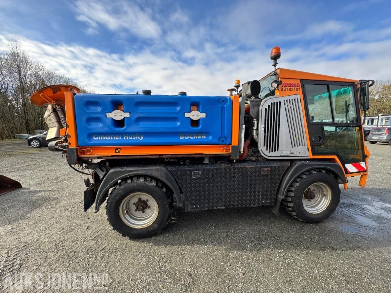 2018 Hansa APZ1003L Redskapsbærer med Bucher Husky 1500 W FS strøer - Municipal/ Special vehicle: picture 5 2018 Hansa APZ1003L Redskapsbærer med Bucher Husky 1500 W FS strøer - Municipal/ Special vehicle: picture 5