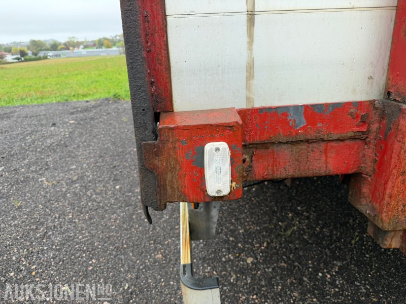 Trailer 2006 RENDERS 2-AKSLET KAPELLHENGER: picture 16