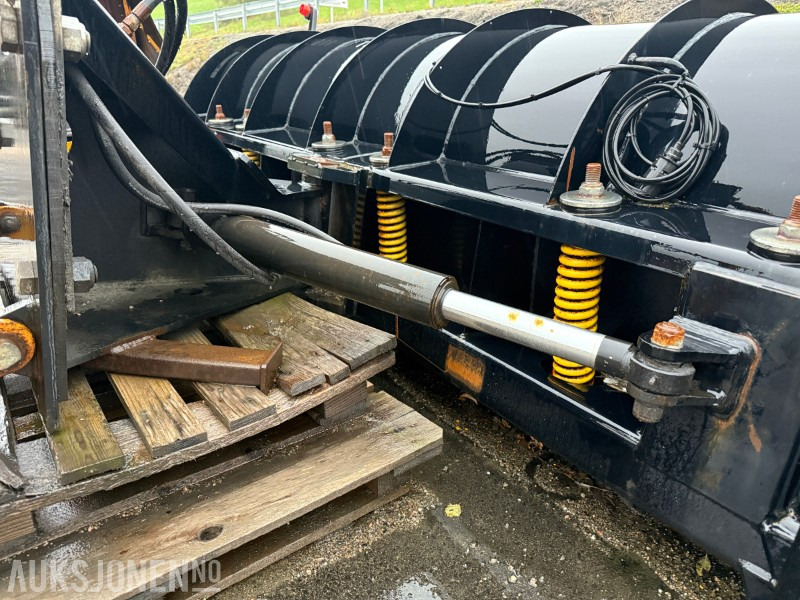 Truck Gradmeko Plog med Markeringslys, Paralellogram og Fjærbelastet slitestål: picture 7