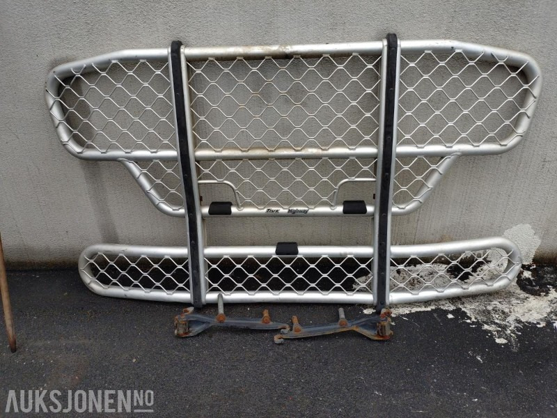 Trux Highway frontbøyle . Stått på Actros - Truck: picture 1 Trux Highway frontbøyle . Stått på Actros - Truck: picture 1