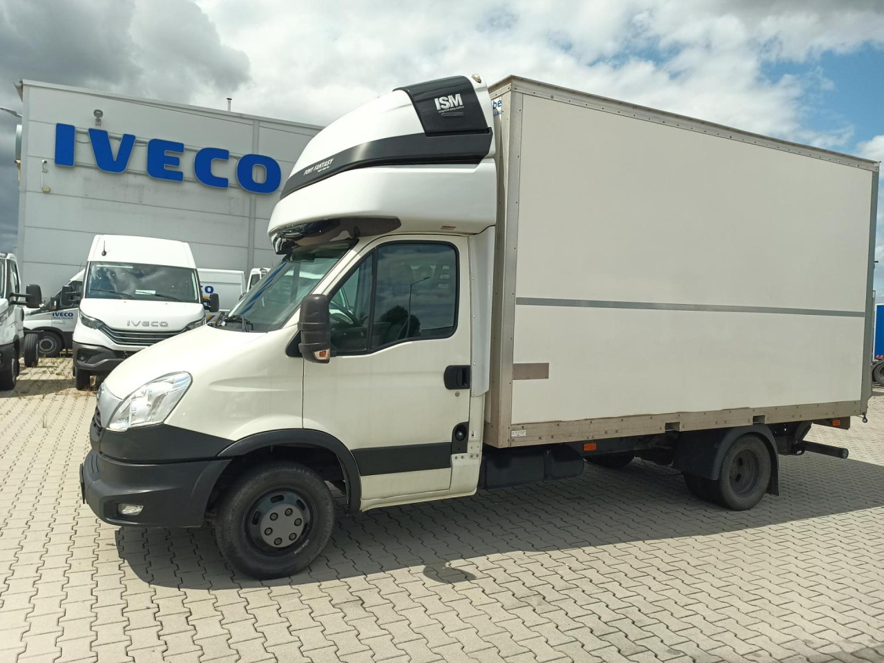 IVECO Daily 35C15 3,0l - Closed box van: picture 1 IVECO Daily 35C15 3,0l - Closed box van: picture 1