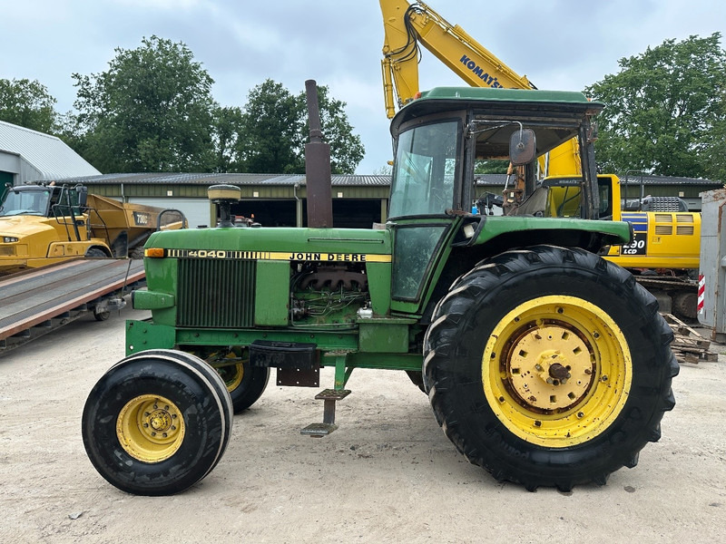 John Deere 4040 - Farm tractor: picture 3 John Deere 4040 - Farm tractor: picture 3
