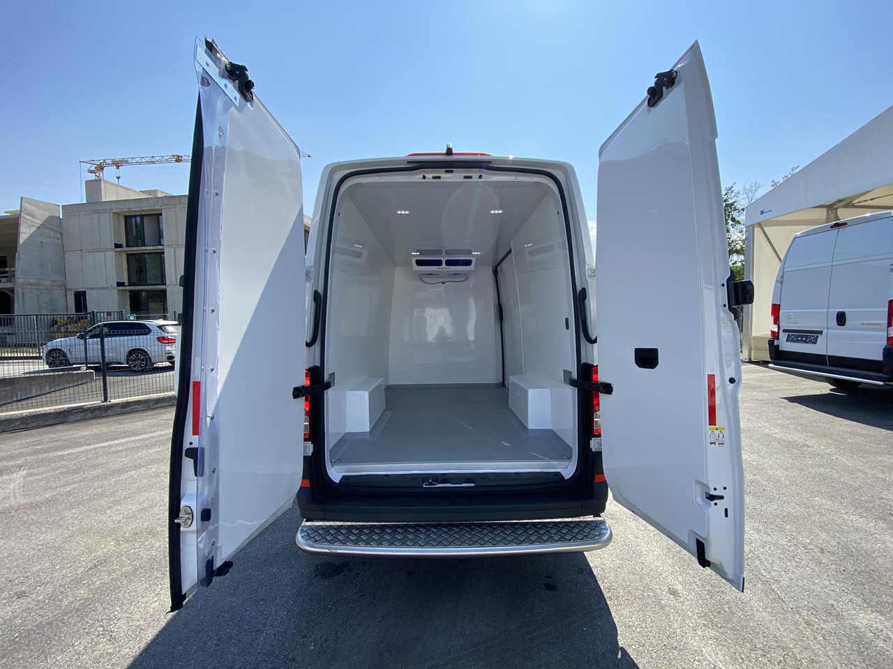 MAN TGE 3.140 L3H3 140PS RS3640mm/ FRISCHDIENST BIS 0 + KONVEKTA UNDERMODE - Refrigerated delivery van: picture 3 MAN TGE 3.140 L3H3 140PS RS3640mm/ FRISCHDIENST BIS 0 + KONVEKTA UNDERMODE - Refrigerated delivery van: picture 3