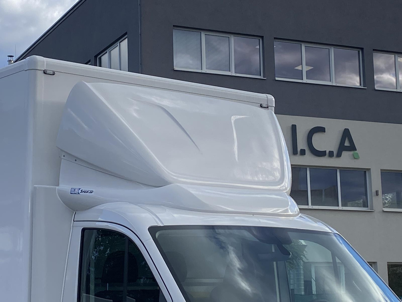 MAN TGE 3.180 RS4490 1+2, 180PS, 2.0L | ALU-BOX 4200mm + LADERAMPE - Closed box van: picture 4 MAN TGE 3.180 RS4490 1+2, 180PS, 2.0L | ALU-BOX 4200mm + LADERAMPE - Closed box van: picture 4