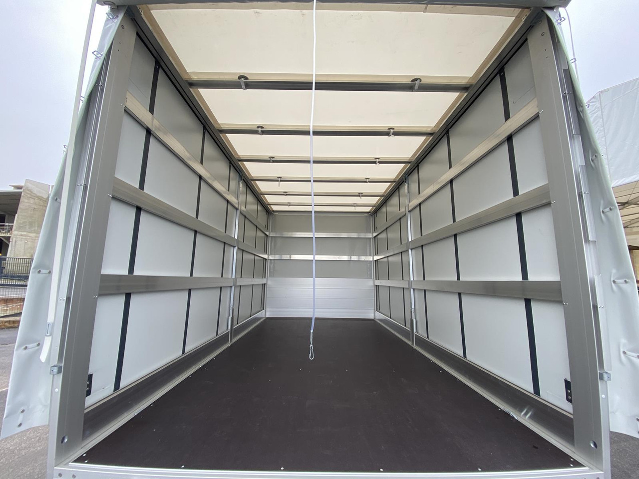 MERCEDES BENZ SPRINTER 317 CDI 170PS 1+2 PRITSCHE PLANE 4100MM - Curtain side van: picture 5 MERCEDES BENZ SPRINTER 317 CDI 170PS 1+2 PRITSCHE PLANE 4100MM - Curtain side van: picture 5