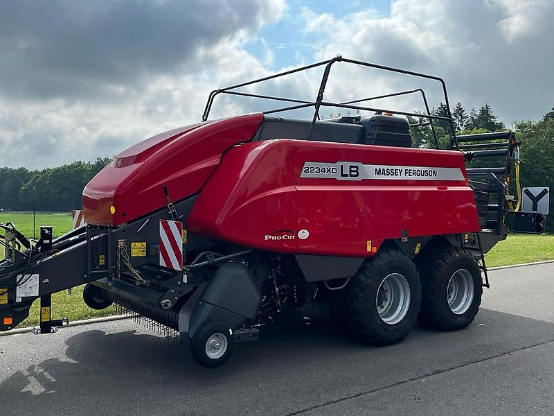 Massey Ferguson MF 2234 XDTC mit Schneidwerk "NEW" - Square baler: picture 2 Massey Ferguson MF 2234 XDTC mit Schneidwerk "NEW" - Square baler: picture 2